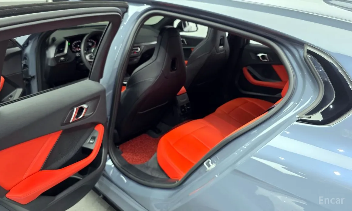 Фото 11 - BMW 1 Series