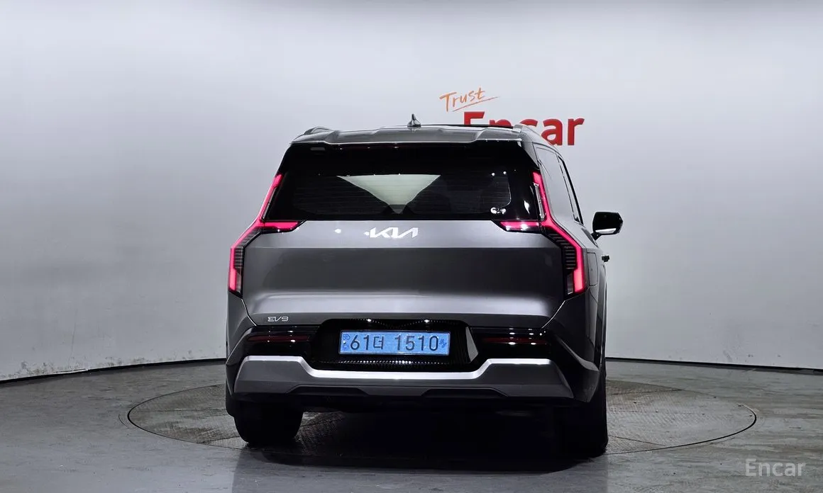 Фото 4 - Kia EV9