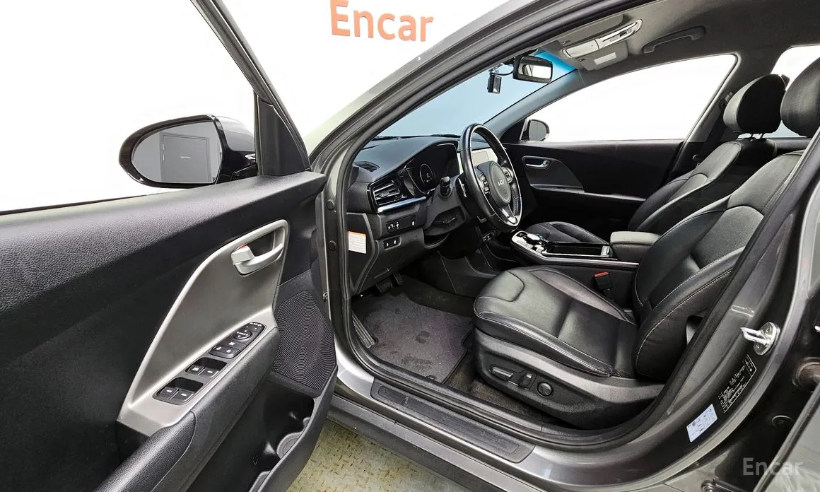 Фото 10 - Kia Niro