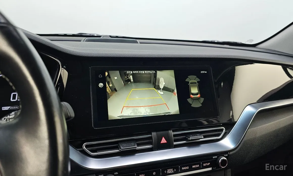 Фото 18 - Kia Niro