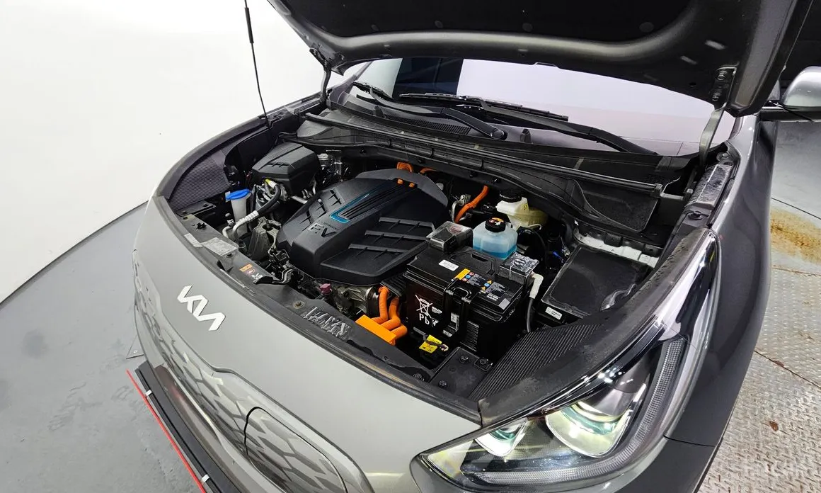 Фото 6 - Kia Niro