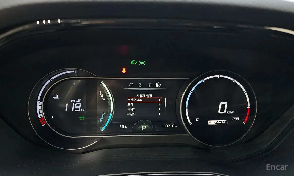 Фото 8 - Kia Niro