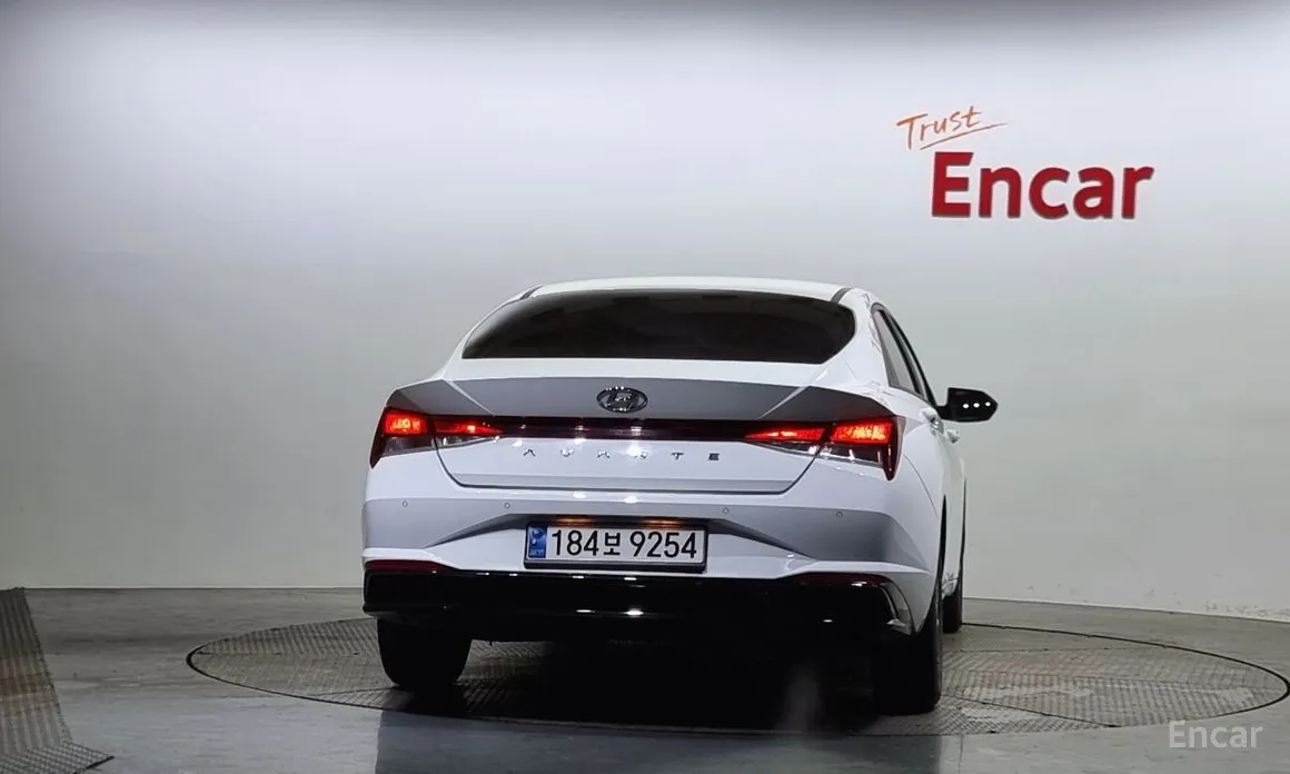 Фото 4 - Hyundai Avante