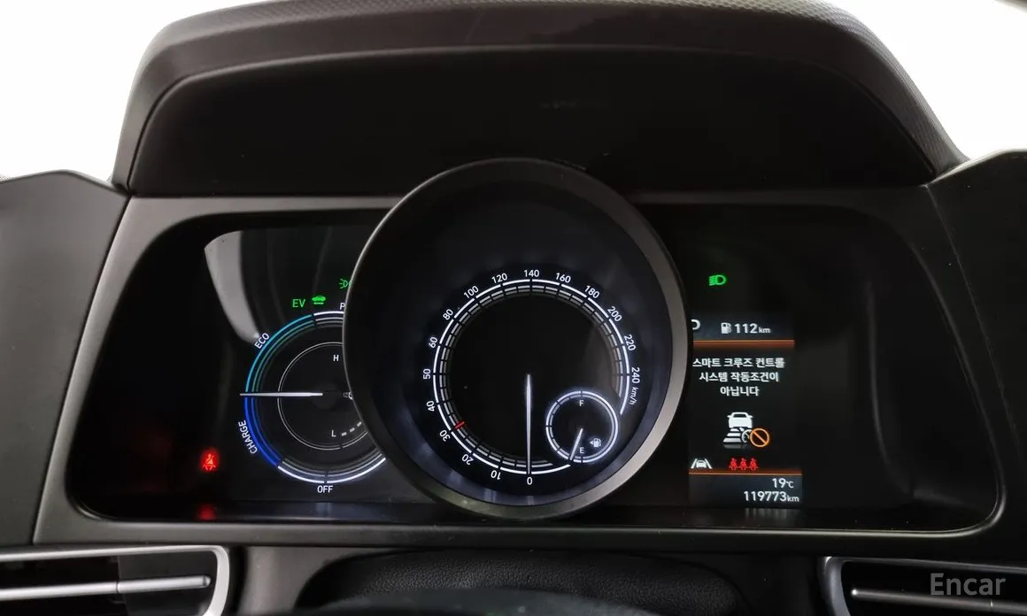 Фото 8 - Hyundai Avante