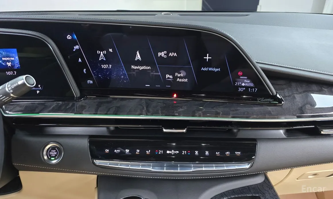 Фото 14 - Cadillac Escalade