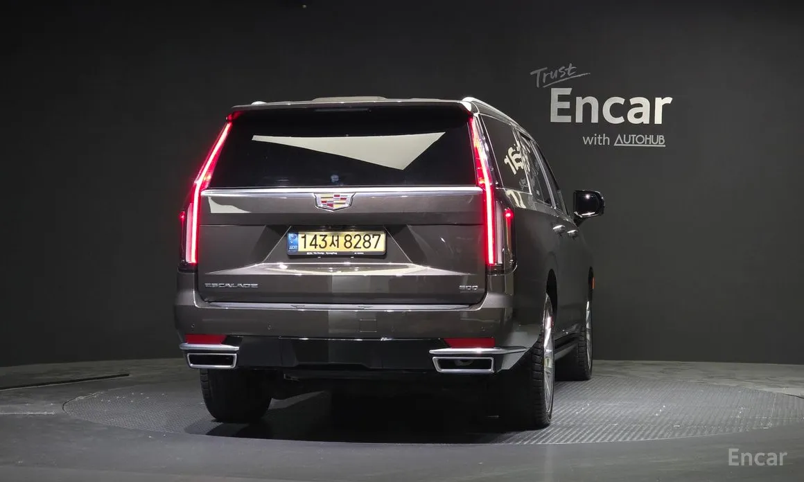 Фото 4 - Cadillac Escalade