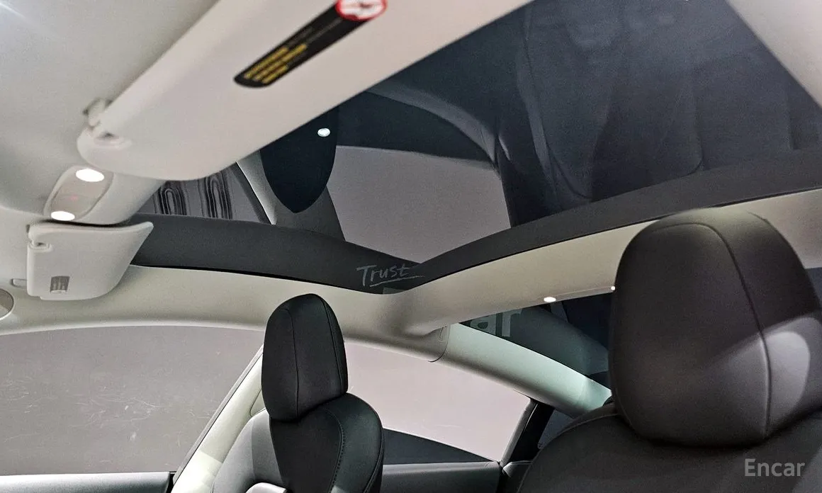 Фото 18 - Tesla Model 3