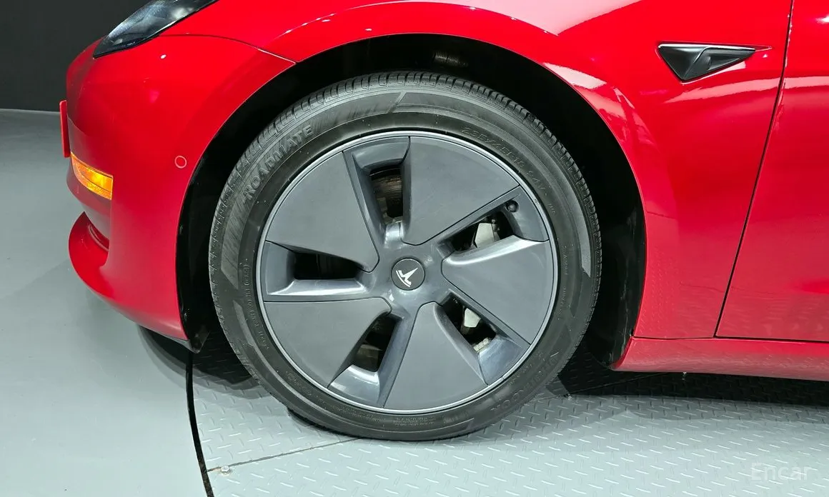 Фото 5 - Tesla Model 3