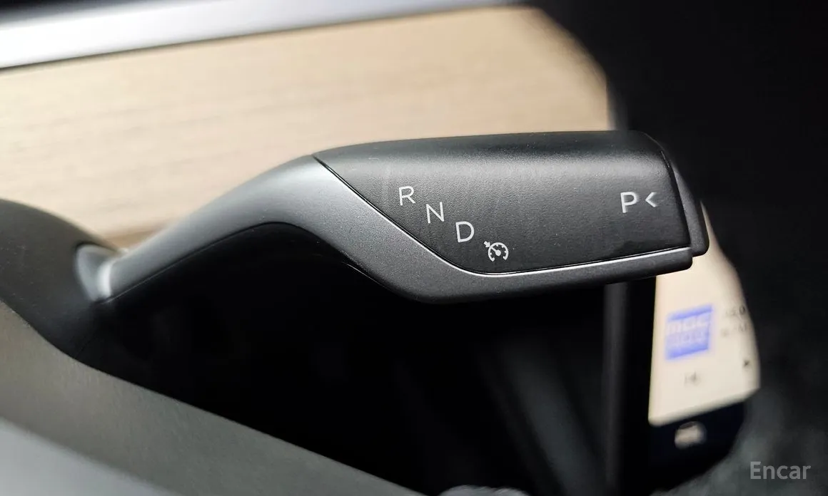 Фото 9 - Tesla Model 3