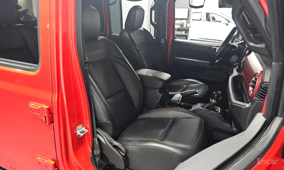 Фото 10 - Jeep Gladiator