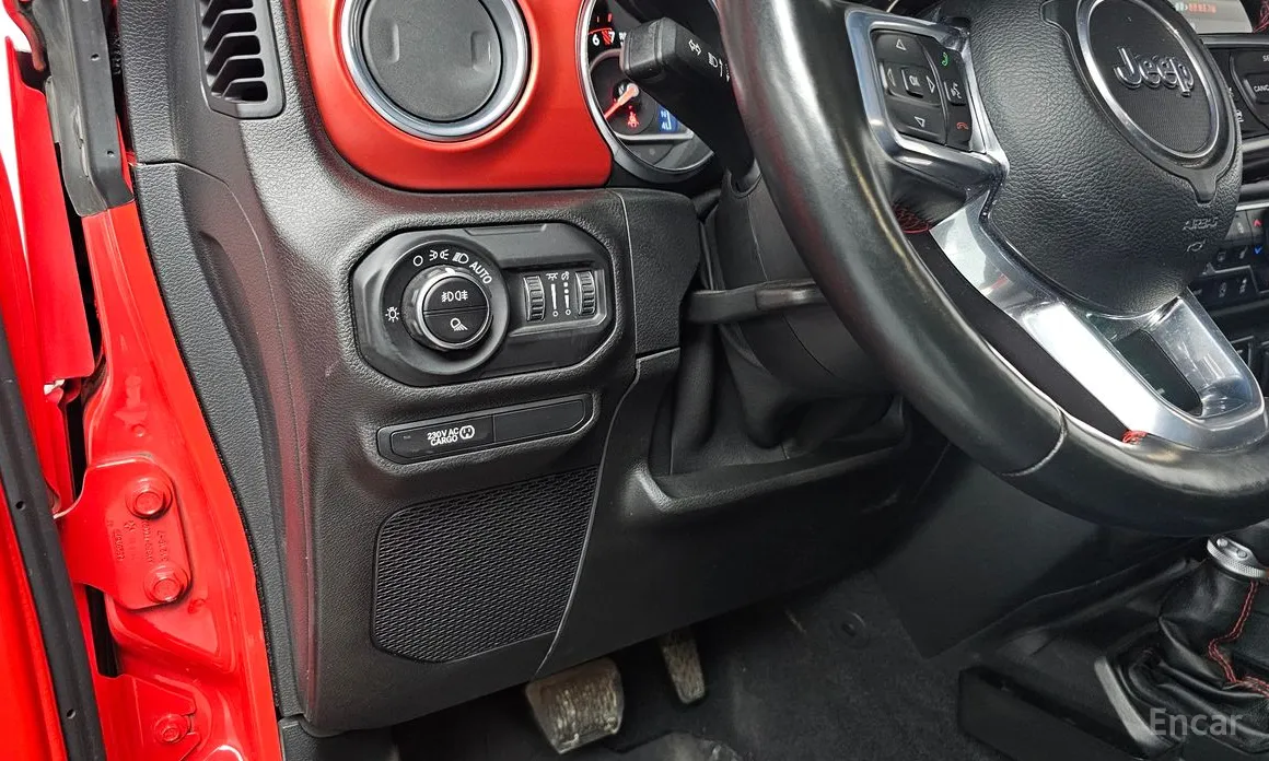 Фото 13 - Jeep Gladiator