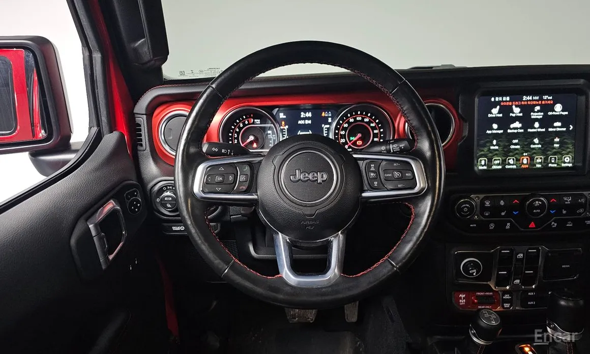 Фото 14 - Jeep Gladiator