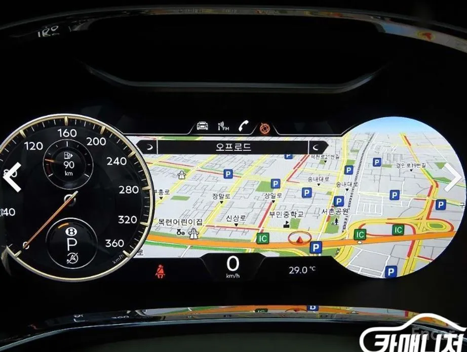 Фото 13 - Bentley Flying Spur