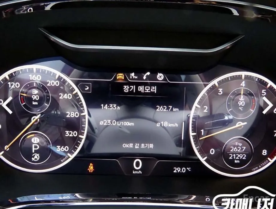 Фото 14 - Bentley Flying Spur