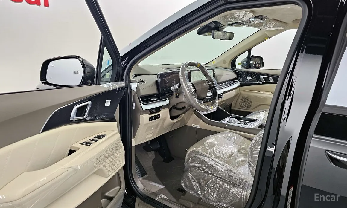 Фото 10 - Kia Carnival