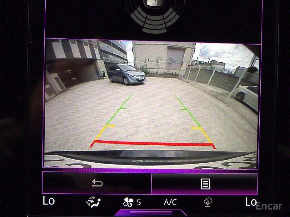 Фото 10 - Renault QM6