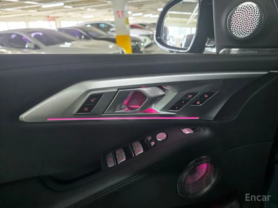 Фото 13 - BMW XM