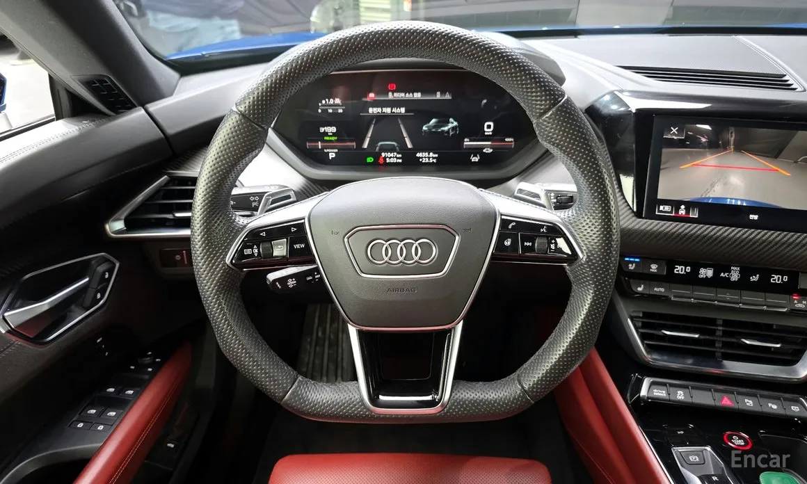 Фото 13 - Audi e-tron GT