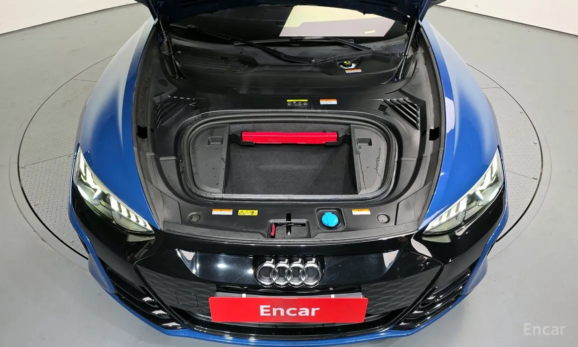 Фото 6 - Audi e-tron GT