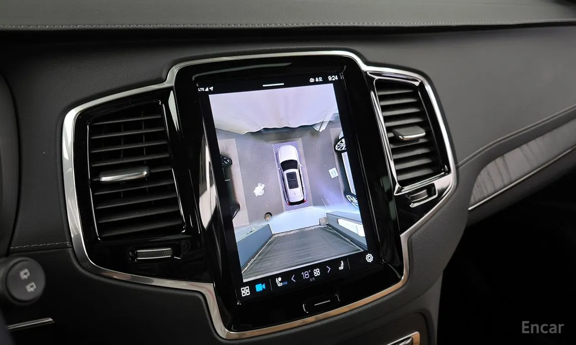 Фото 15 - Volvo XC90