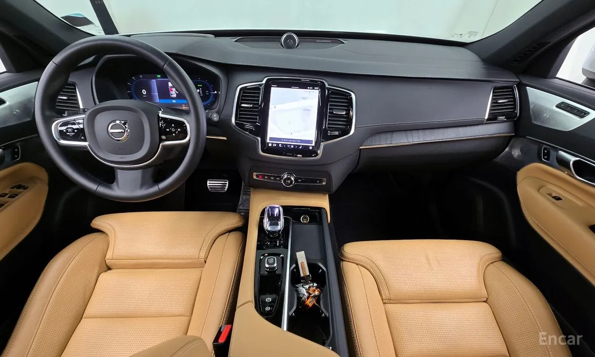 Фото 7 - Volvo XC90