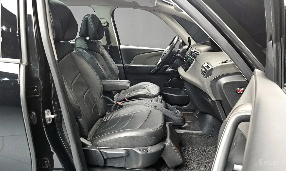 Фото 10 - Citroen C4 SpaceTourer