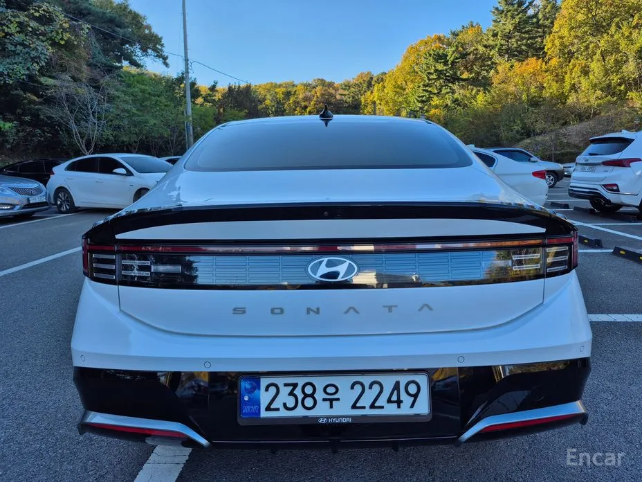 Фото 4 - Hyundai Sonata