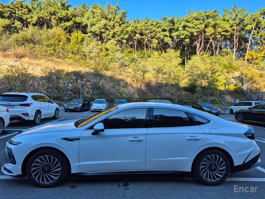 Фото 7 - Hyundai Sonata