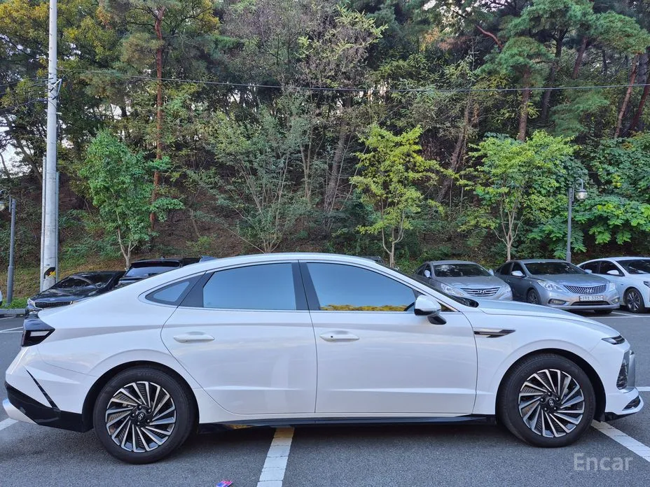 Фото 8 - Hyundai Sonata