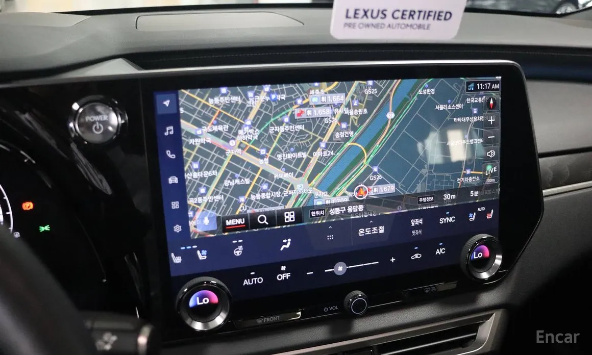 Фото 13 - Lexus RX