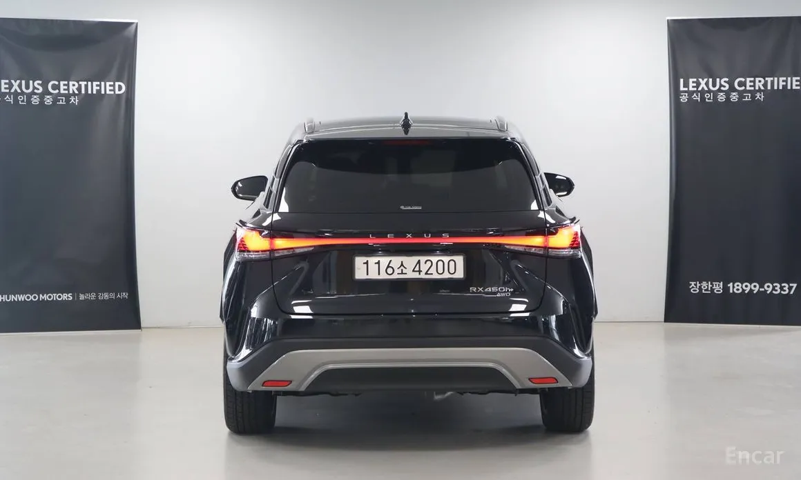 Фото 4 - Lexus RX