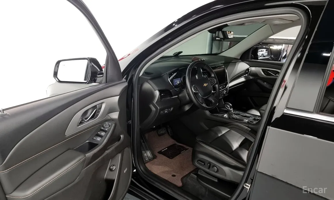 Фото 11 - Chevrolet Traverse