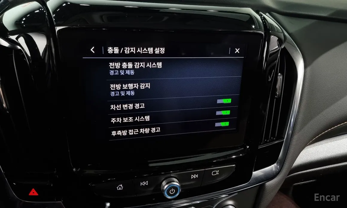 Фото 16 - Chevrolet Traverse