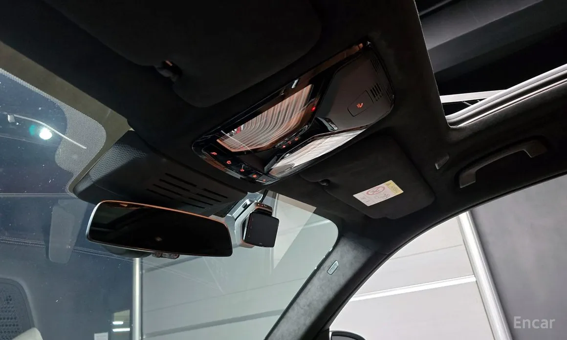 Фото 19 - BMW X7