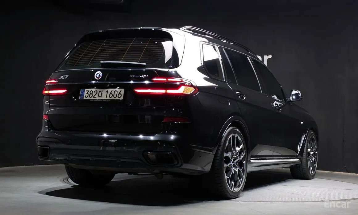 Фото 2 - BMW X7