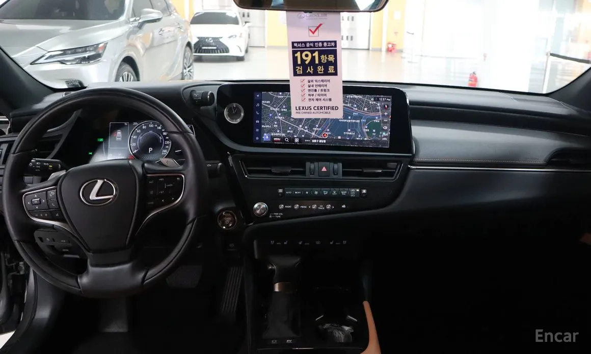 Фото 15 - Lexus ES