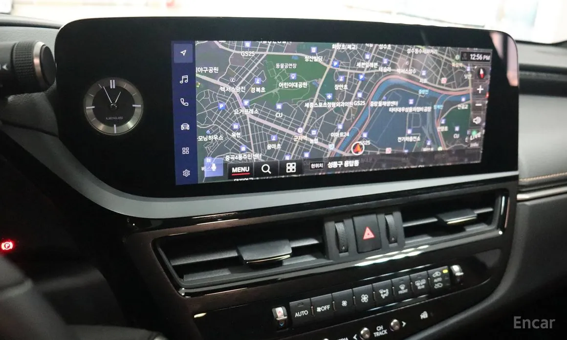 Фото 17 - Lexus ES