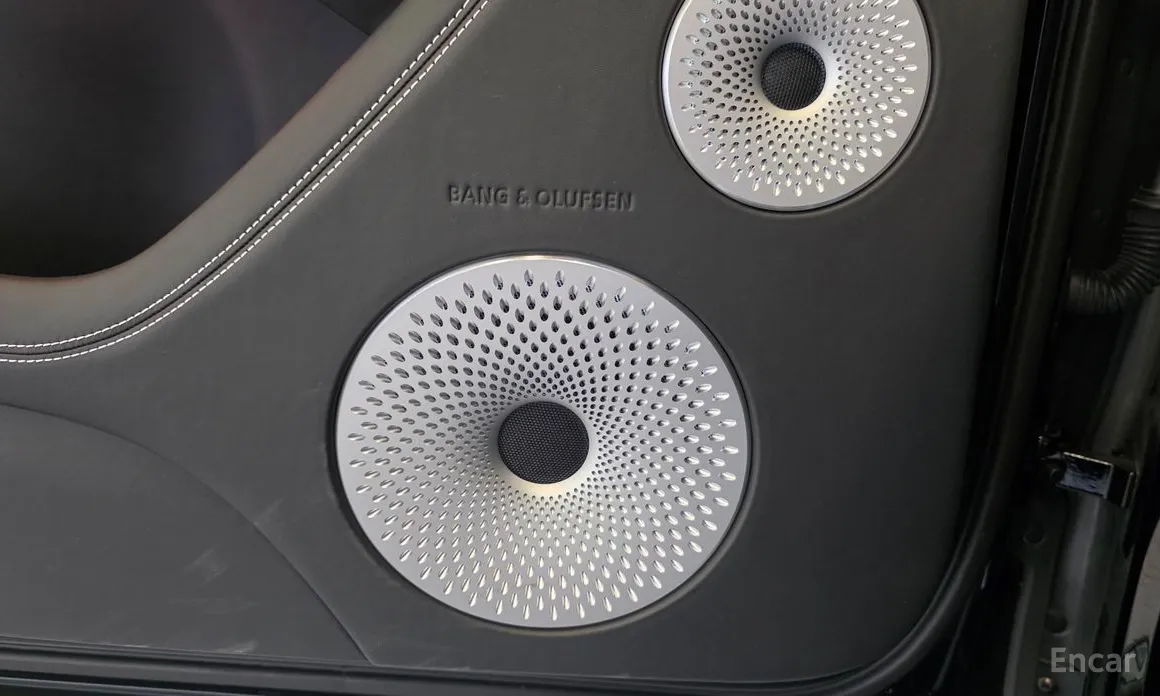 Фото 9 - Bentley Bentayga