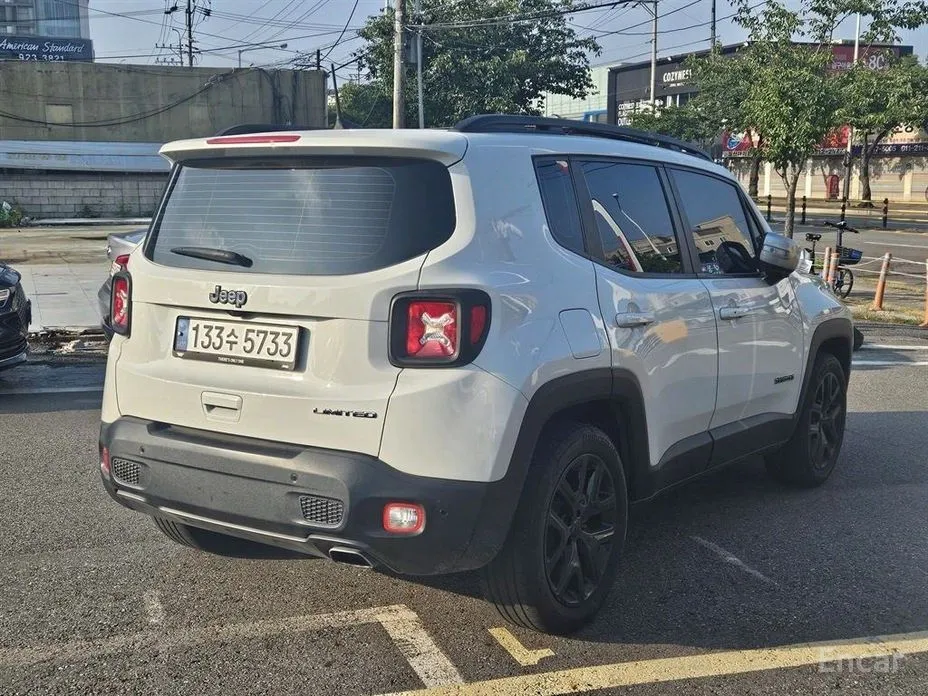 Фото 2 - Jeep Renegade