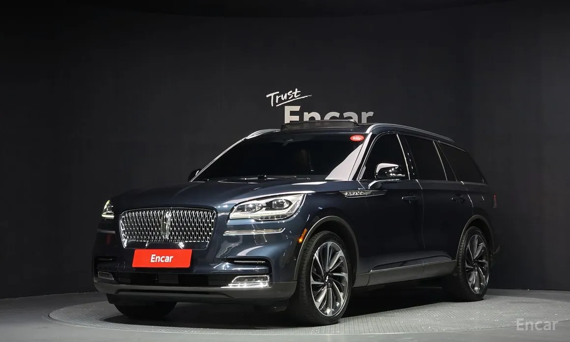 Фото 1 - Lincoln Aviator