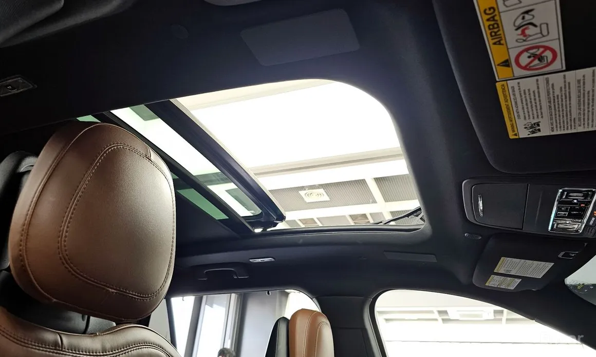 Фото 17 - Lincoln Aviator