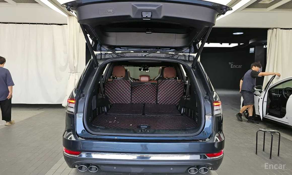 Фото 20 - Lincoln Aviator