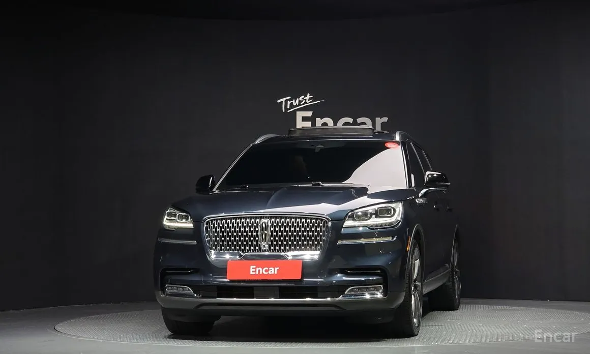 Фото 3 - Lincoln Aviator