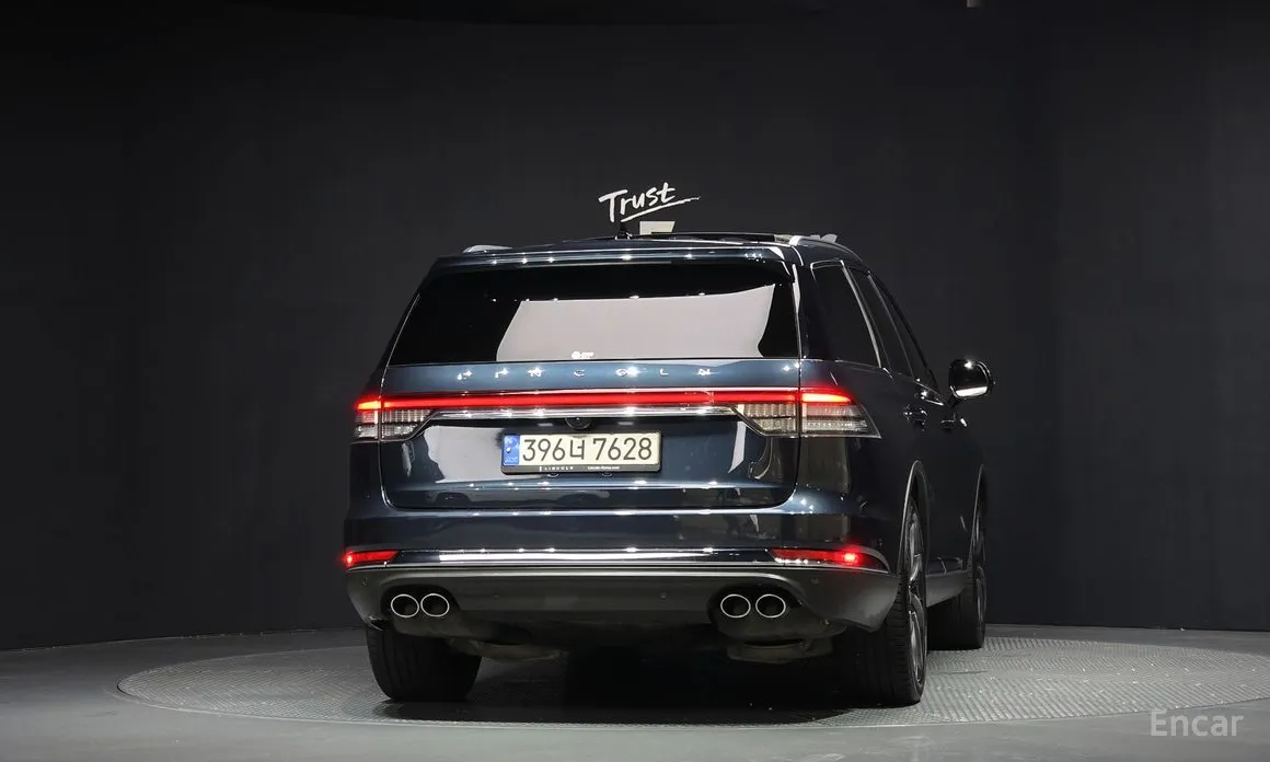 Фото 4 - Lincoln Aviator