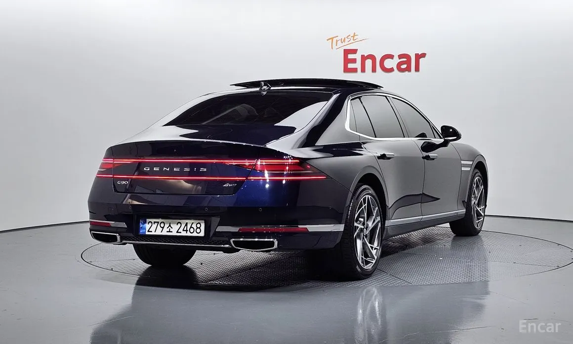 Фото 2 - Genesis G90