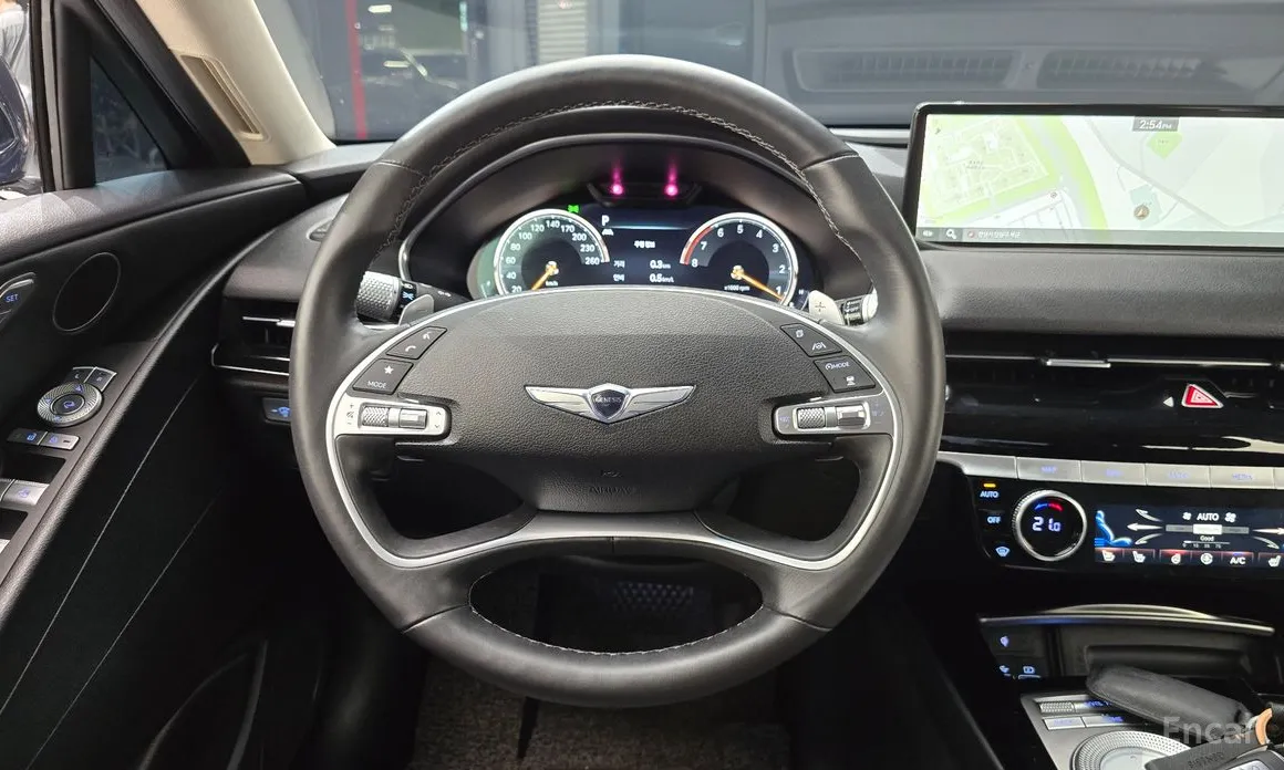 Фото 13 - Genesis G80