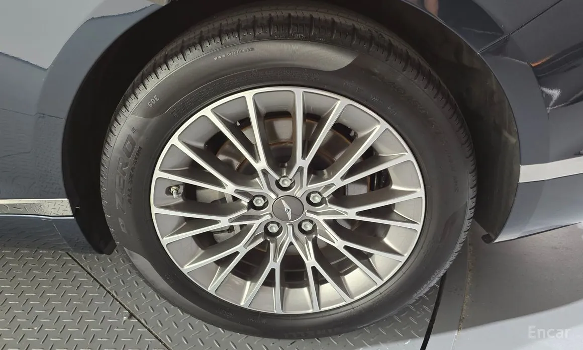 Фото 5 - Genesis G80