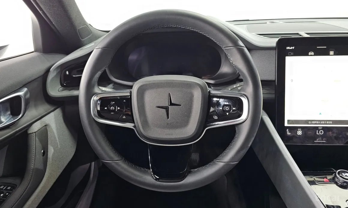 Фото 13 - Polestar 2