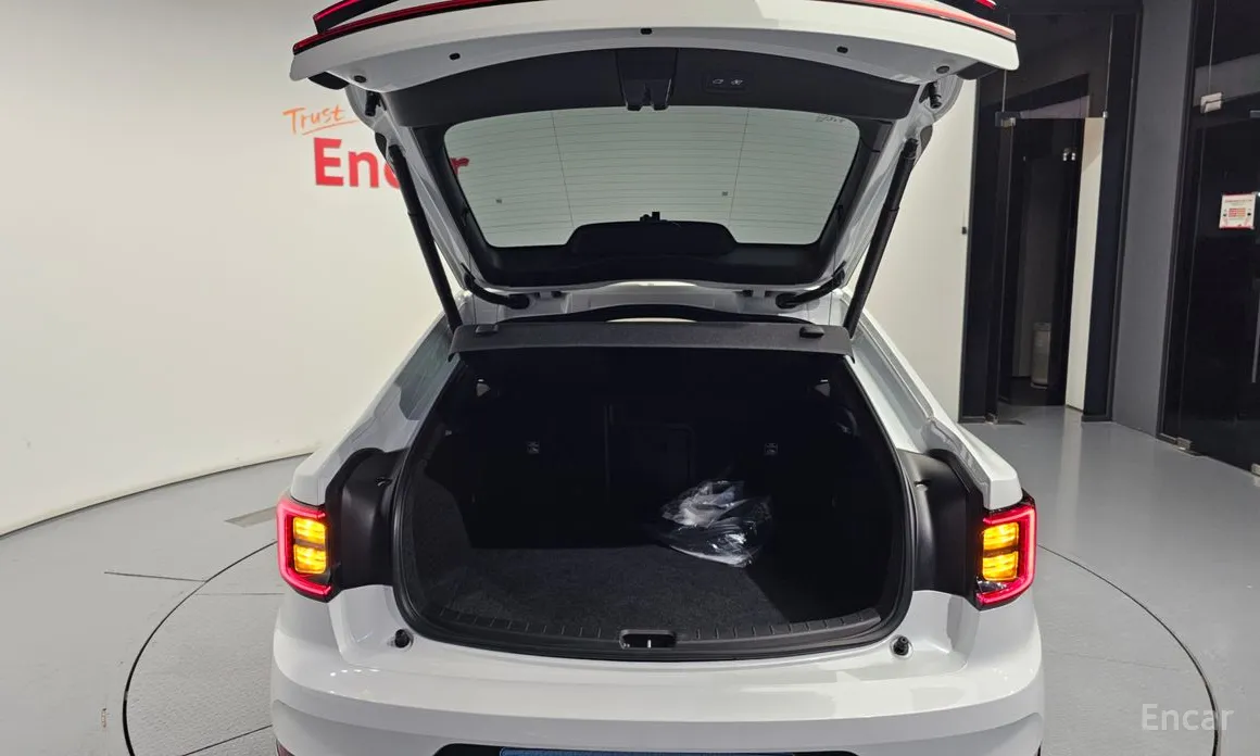 Фото 20 - Polestar 2