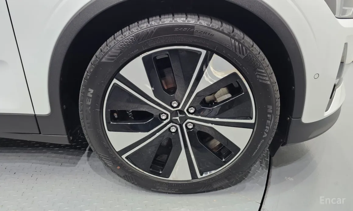 Фото 5 - Polestar 2